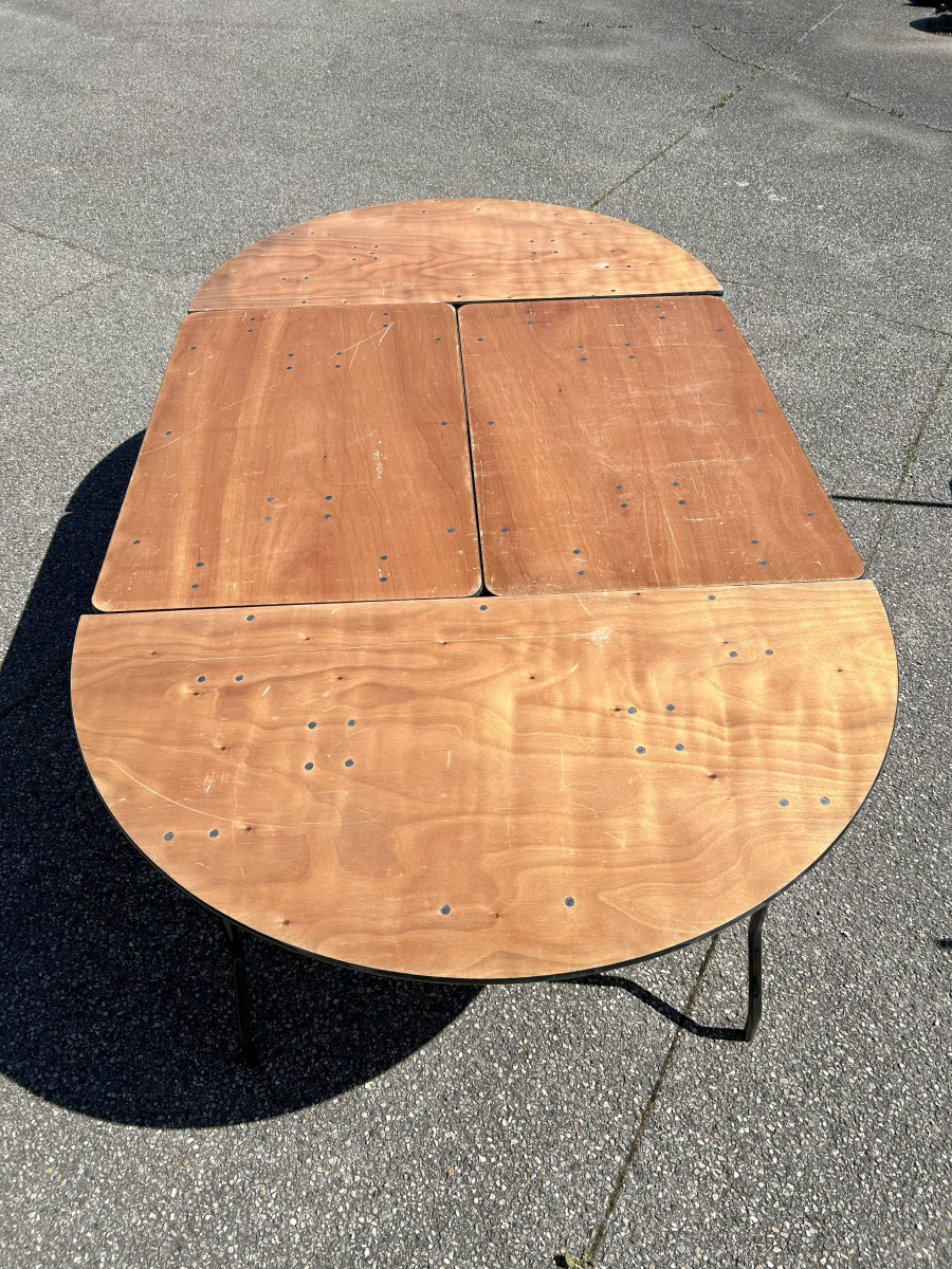 table-ovale-10-12-personnes