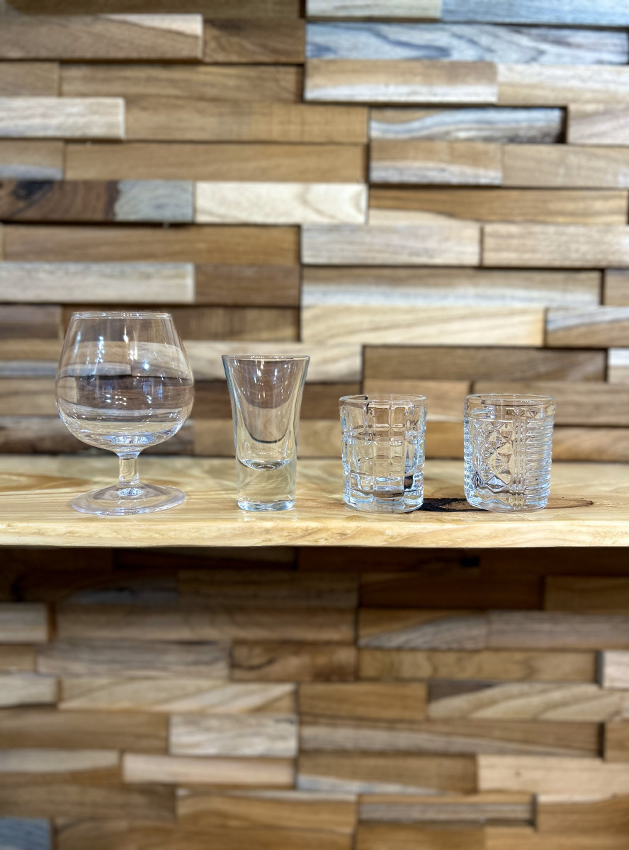 verre-a-cognac-et-digestif-ensemble