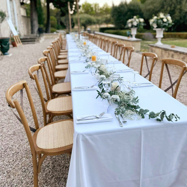 Service de location de mobilier en bois événementiel  